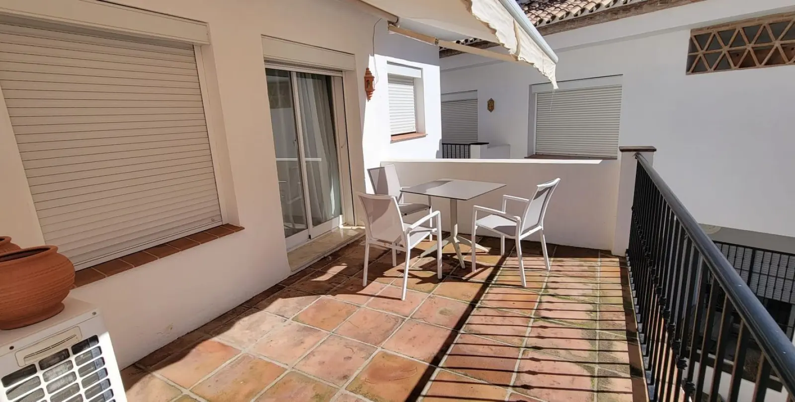 Продажа апартаментов на среднем этаже в Puerto Banús 23