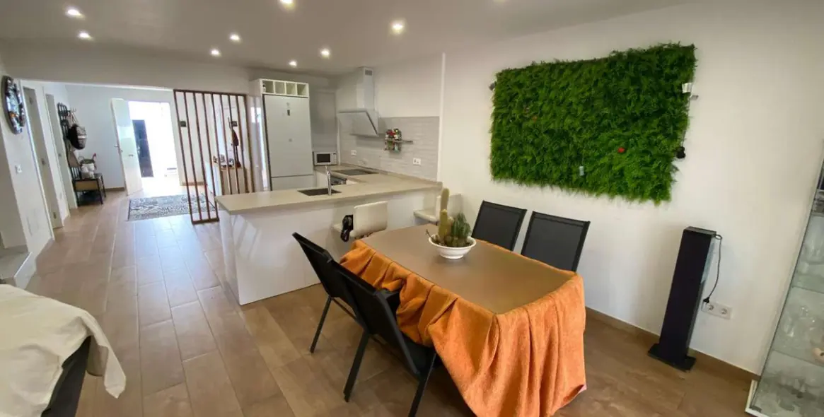 Продажа таунхауса в Fuengirola 1
