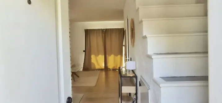 Продажа дома на две семьи в Calahonda 1