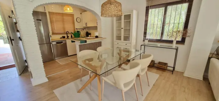 Продажа дома на две семьи в Calahonda 2