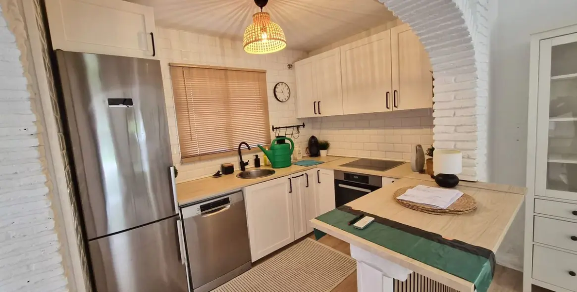 Продажа дома на две семьи в Calahonda 5