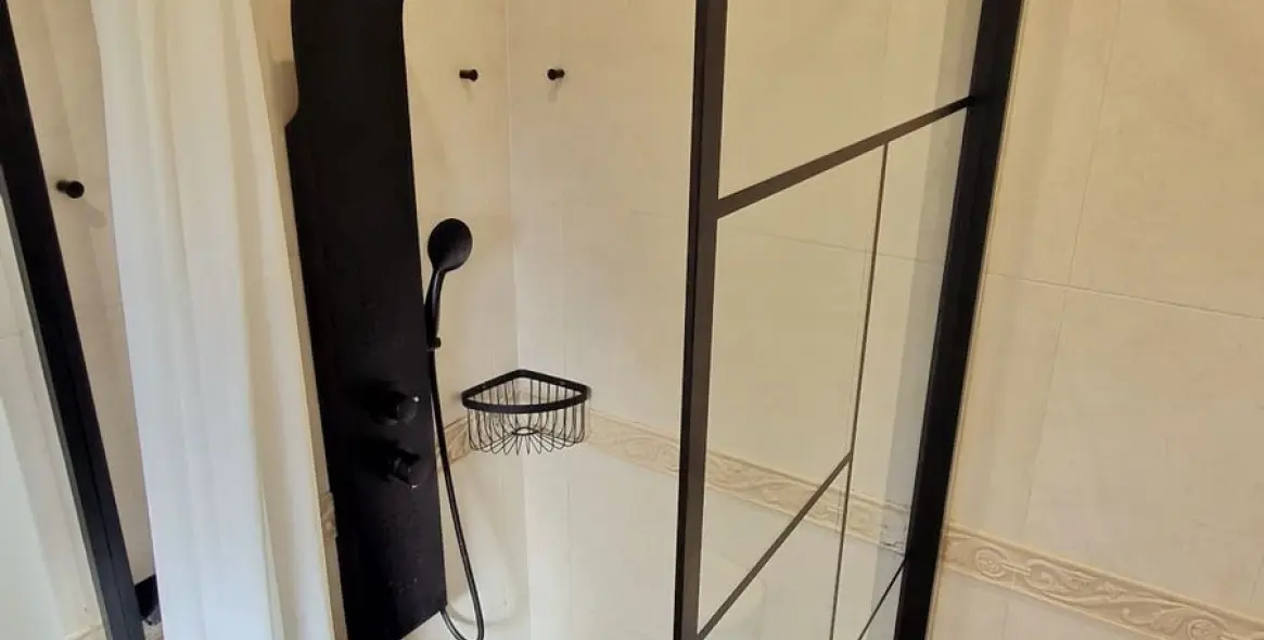 Продажа дома на две семьи в Calahonda 7