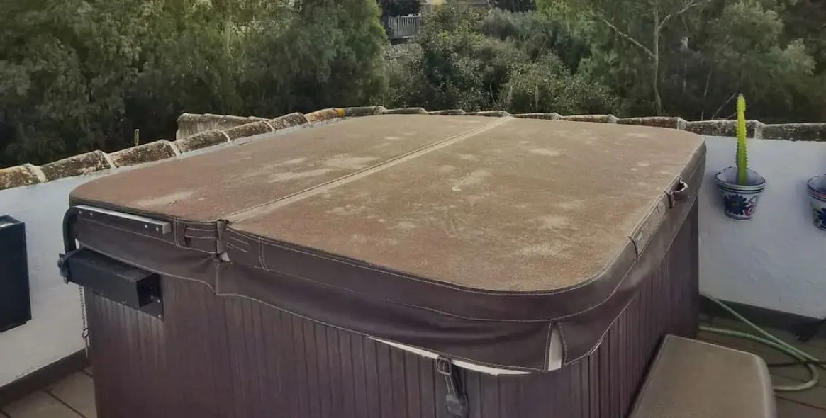 Продажа дома на две семьи в Calahonda 14