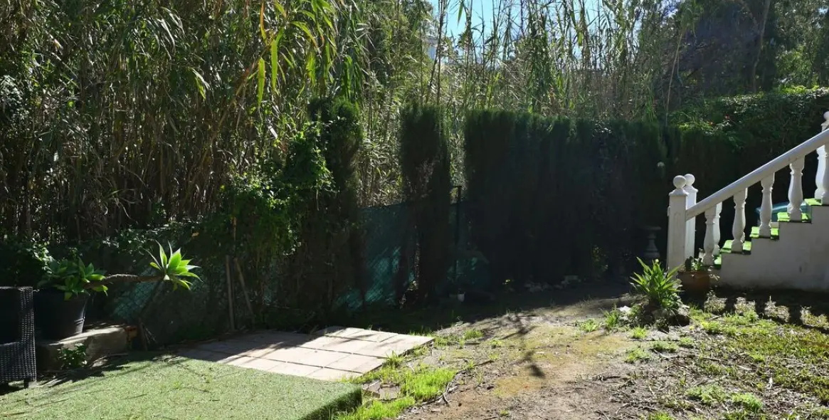 Sale of semi-detached house in Calahonda 23