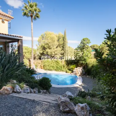 Sale of detached villa in Pinos de Alhaurin