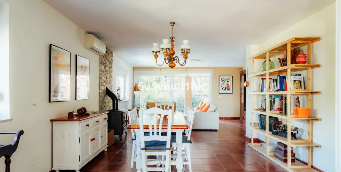 Sale of detached villa in Pinos de Alhaurin 11