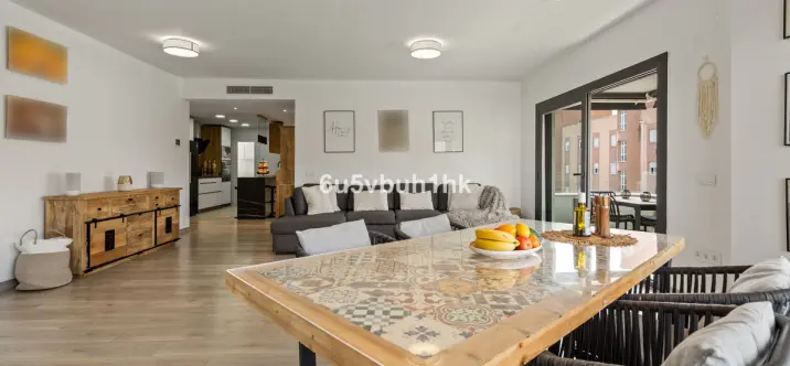 Venta de apartamento en planta baja en Avda de Andalucia - Sierra de Estepona 1