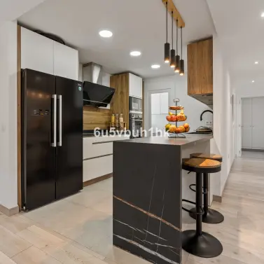 Venta de apartamento en planta baja en Avda de Andalucia - Sierra de Estepona