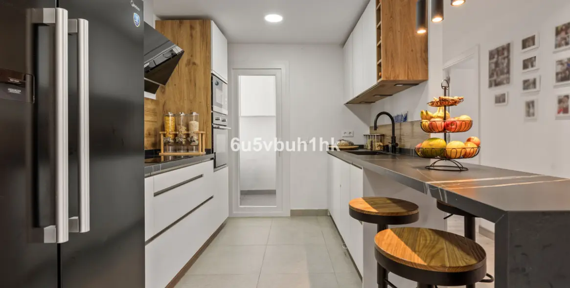 Venta de apartamento en planta baja en Avda de Andalucia - Sierra de Estepona 4