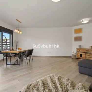 Venta de apartamento en planta baja en Avda de Andalucia - Sierra de Estepona