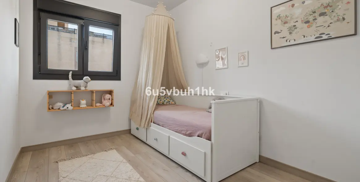 Venta de apartamento en planta baja en Avda de Andalucia - Sierra de Estepona 13