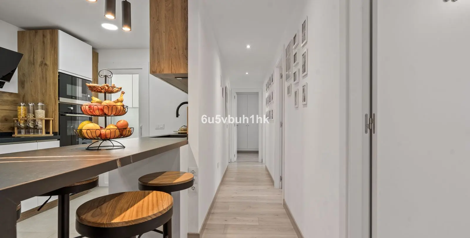 Sale of penthouse in Estepona 7