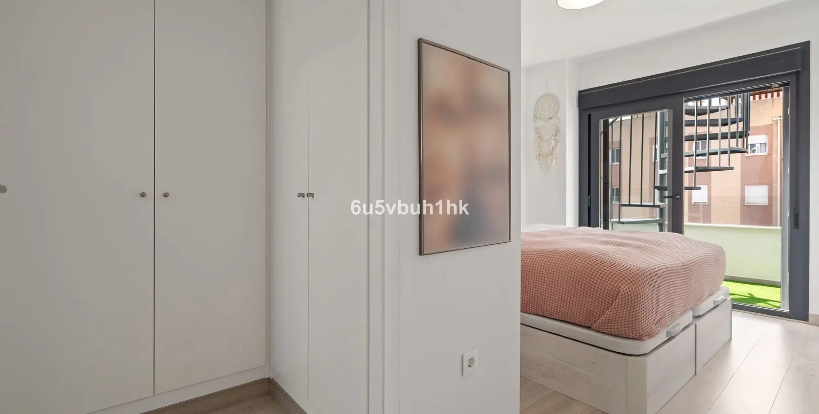 Sale of penthouse in Estepona 12