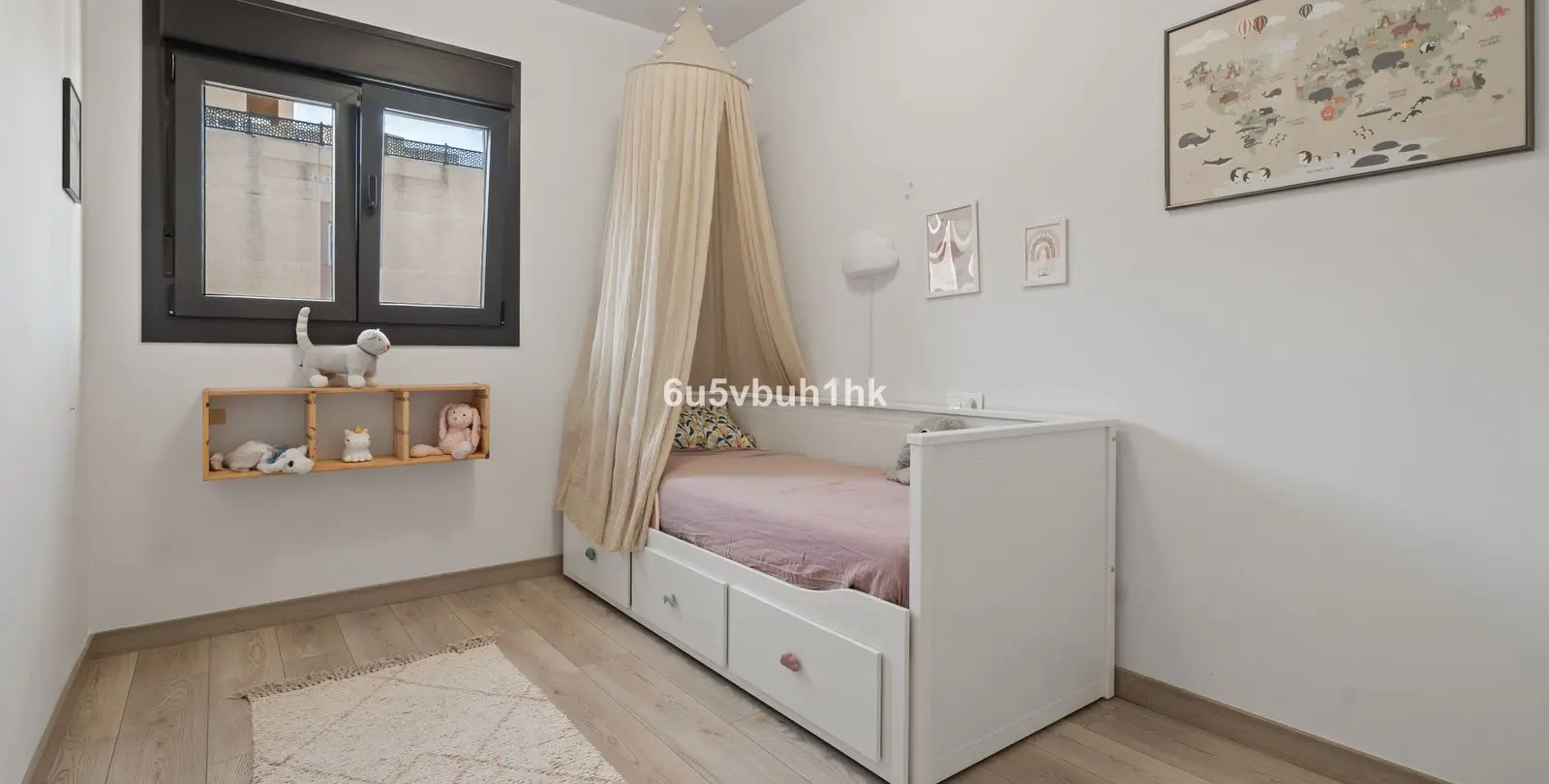 Sale of penthouse in Estepona 14