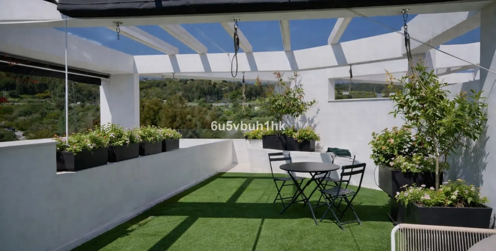 Sale of penthouse in Estepona 21