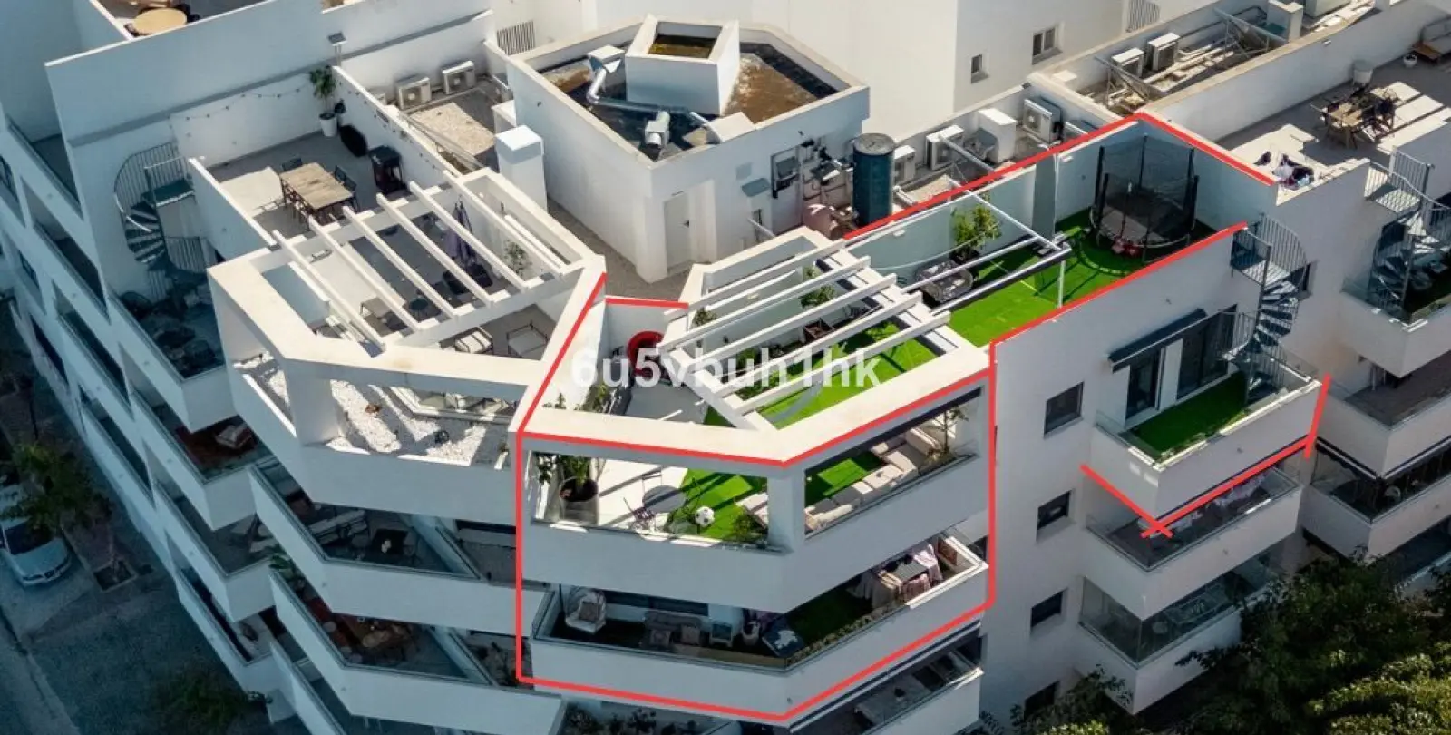 Sale of penthouse in Estepona 26