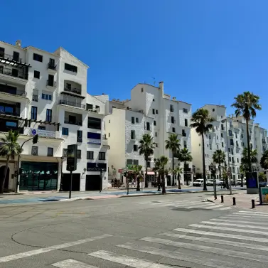 Venta de oficina en Puerto Banús