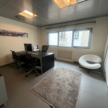 Venta de oficina en Puerto Banús