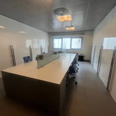 Venta de oficina en Puerto Banús