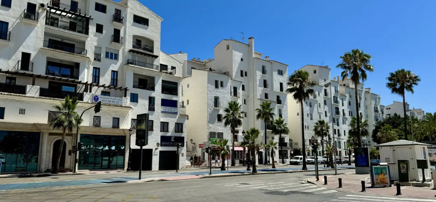 Venta de oficina en Puerto Banús 0