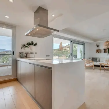 Venta de apartamento en planta baja en Los Arqueros