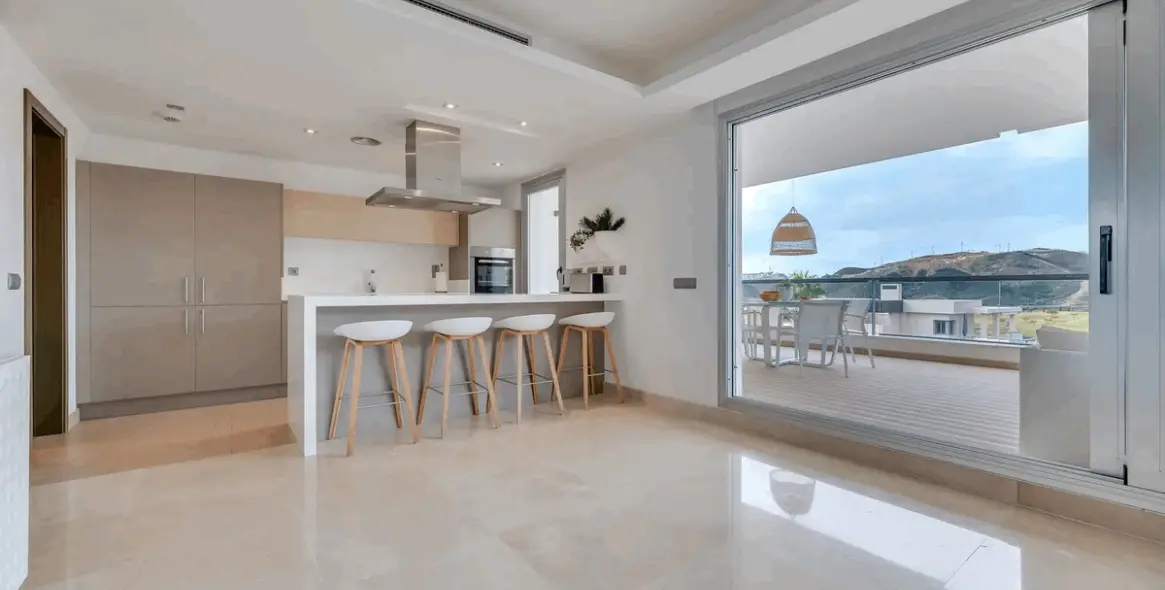 Venta de apartamento en planta baja en Los Arqueros 3