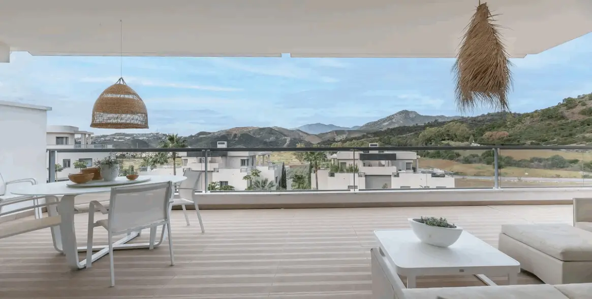 Venta de apartamento en planta baja en Los Arqueros 9