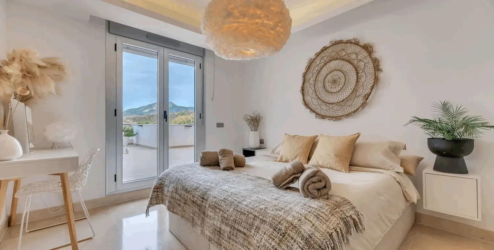 Sale of ground floor apartment in Los Arqueros 8