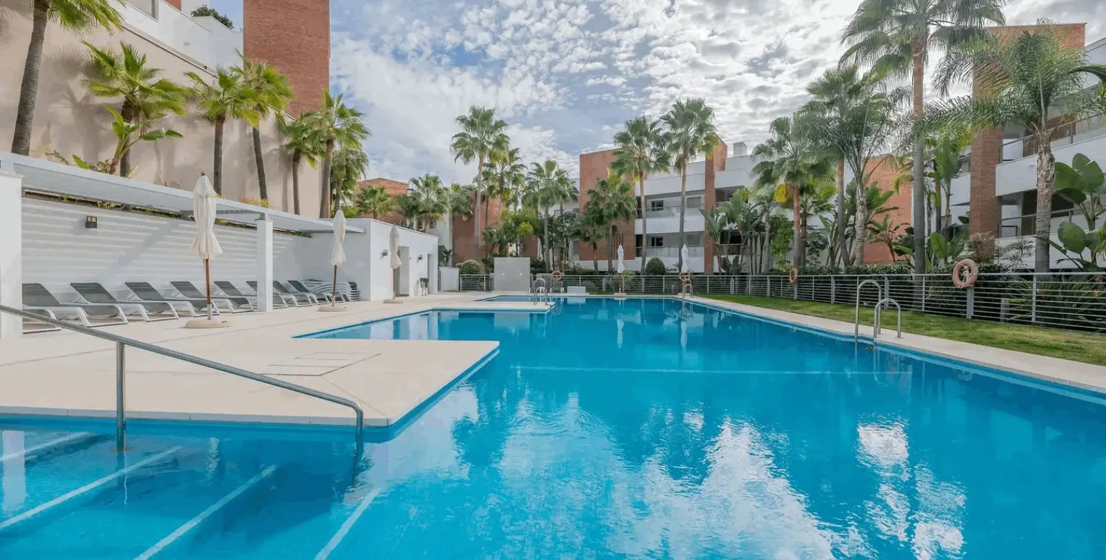 Sale of ground floor apartment in Los Arqueros 39
