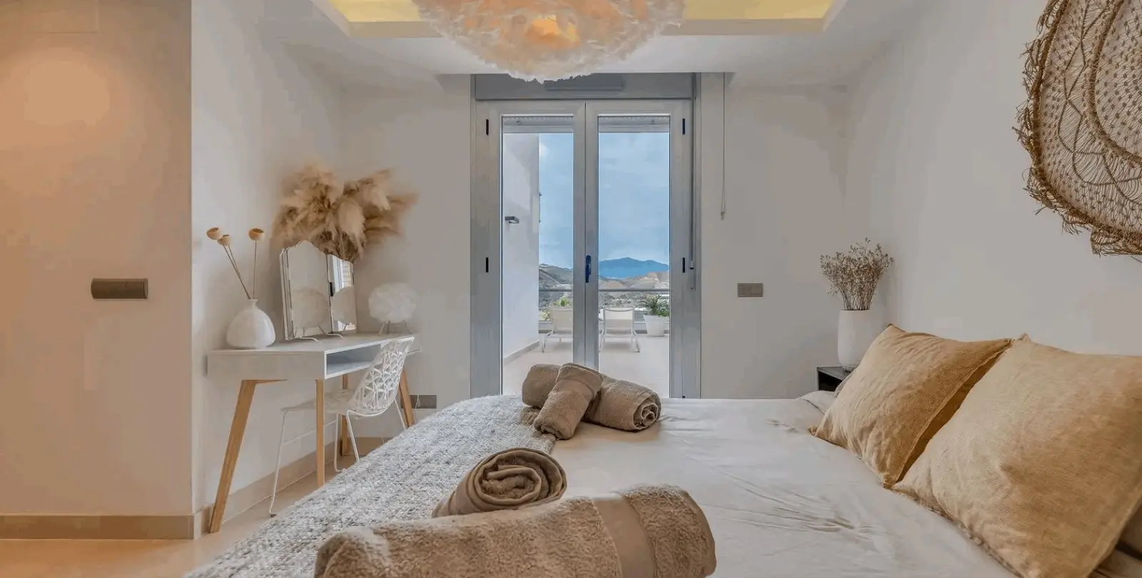 Sale of ground floor apartment in Los Arqueros 49