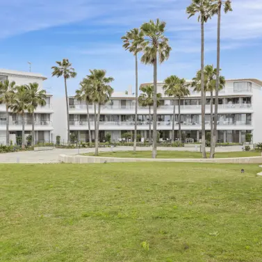 Venta de apartamento en planta media en Estepona