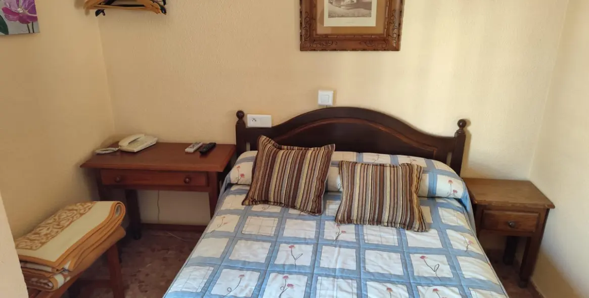 Venta de hotel en Avenida Málaga 10