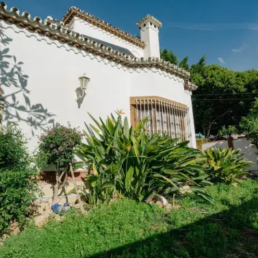 Venta de villa independiente en Los Pacos