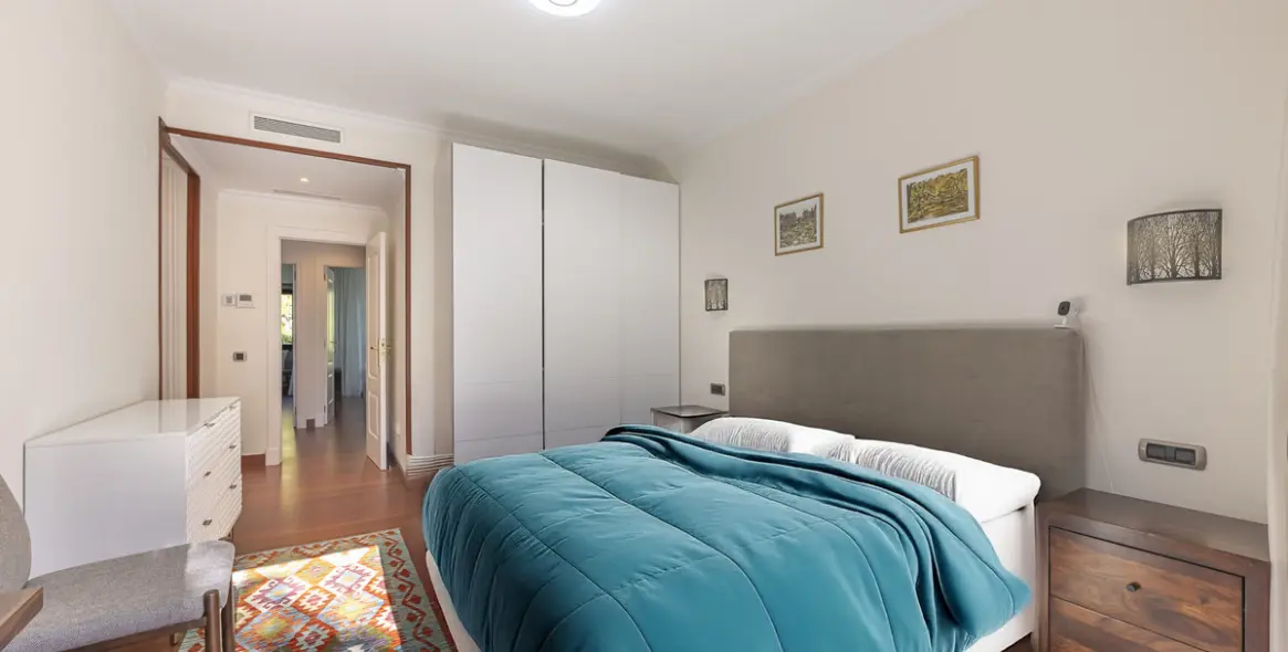 Venta de adosado en The Golden Mile 18