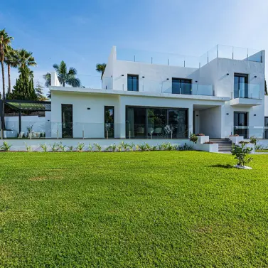 Venta de villa independiente en Marbella