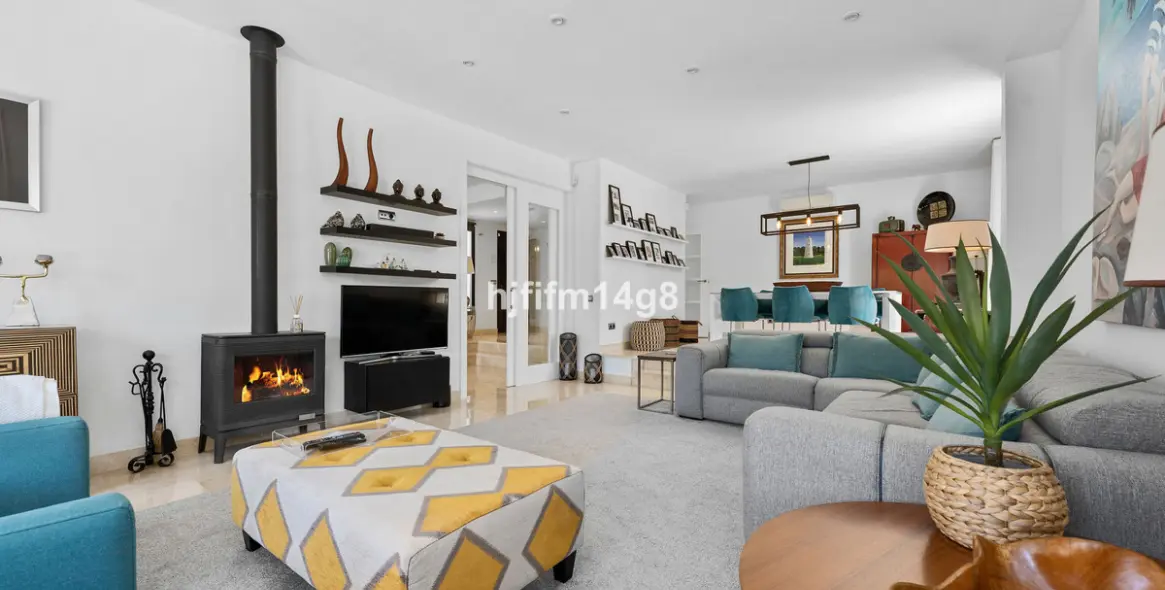 Venta de villa independiente en Nueva Andalucía 7