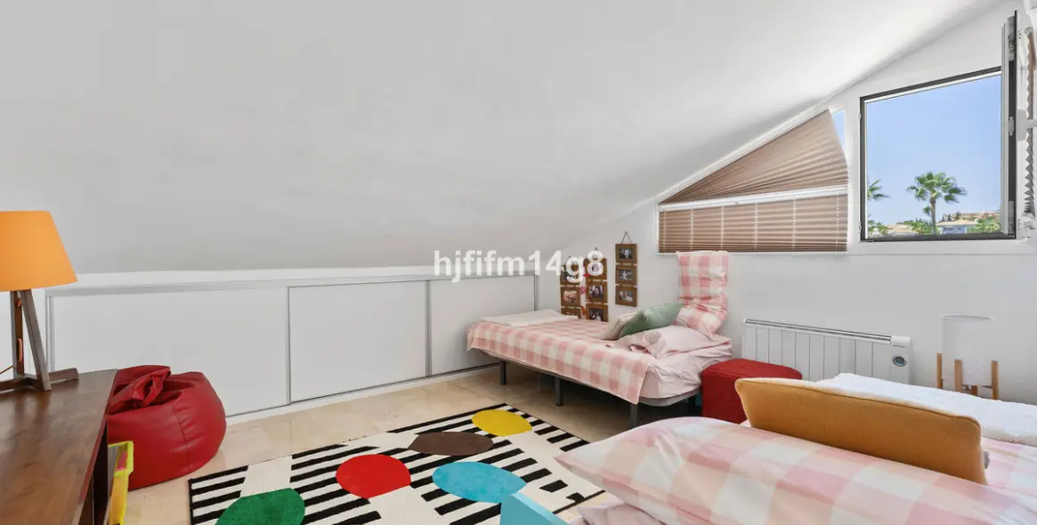 Venta de villa independiente en Nueva Andalucía 16