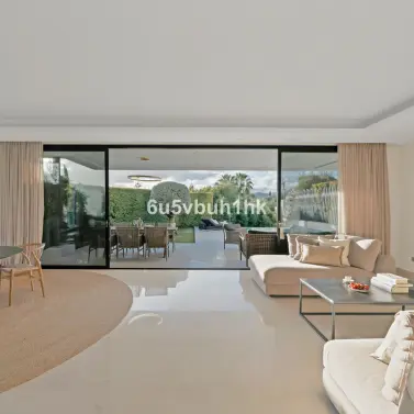 Sale of detached villa in Golden Mile