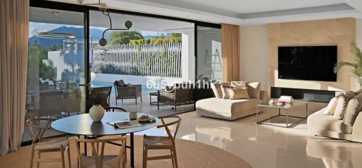 Sale of detached villa in Golden Mile 4