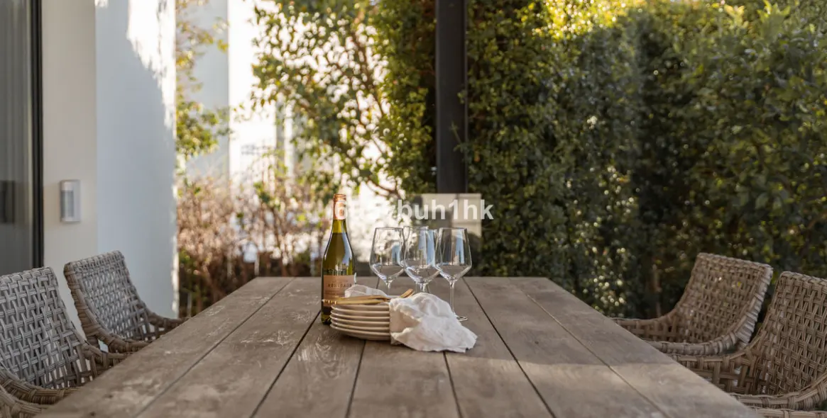 Sale of detached villa in Golden Mile 9