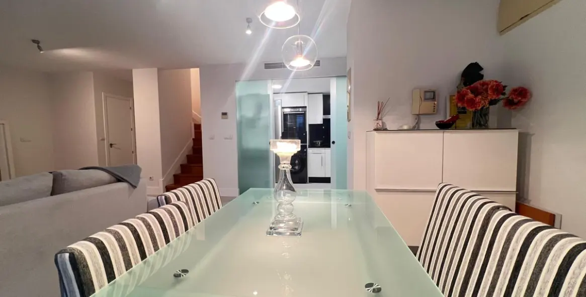 Alquiler a largo plazo de ático en Centro Histórico 11