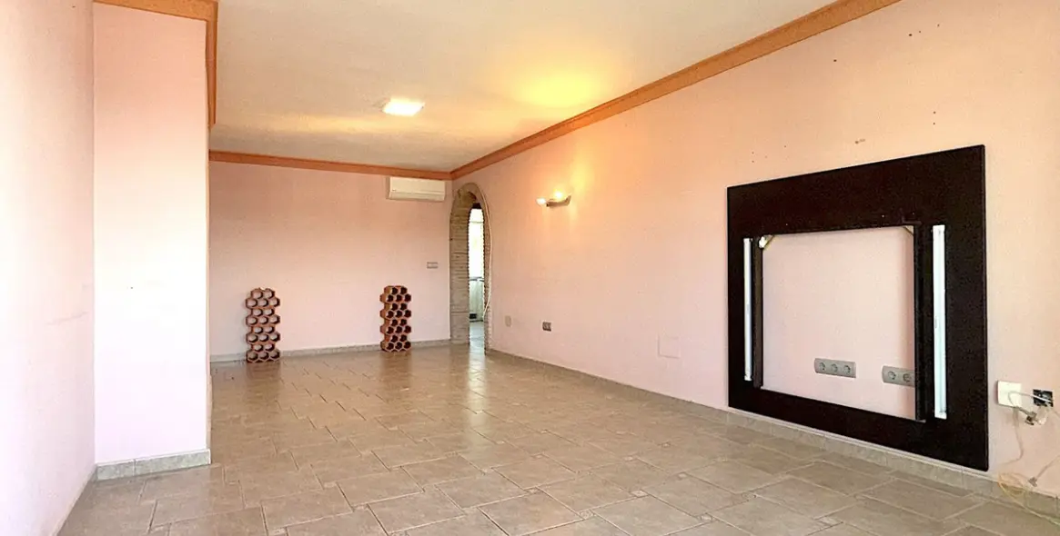 Sale of middle floor apartment in Los Pacos 7