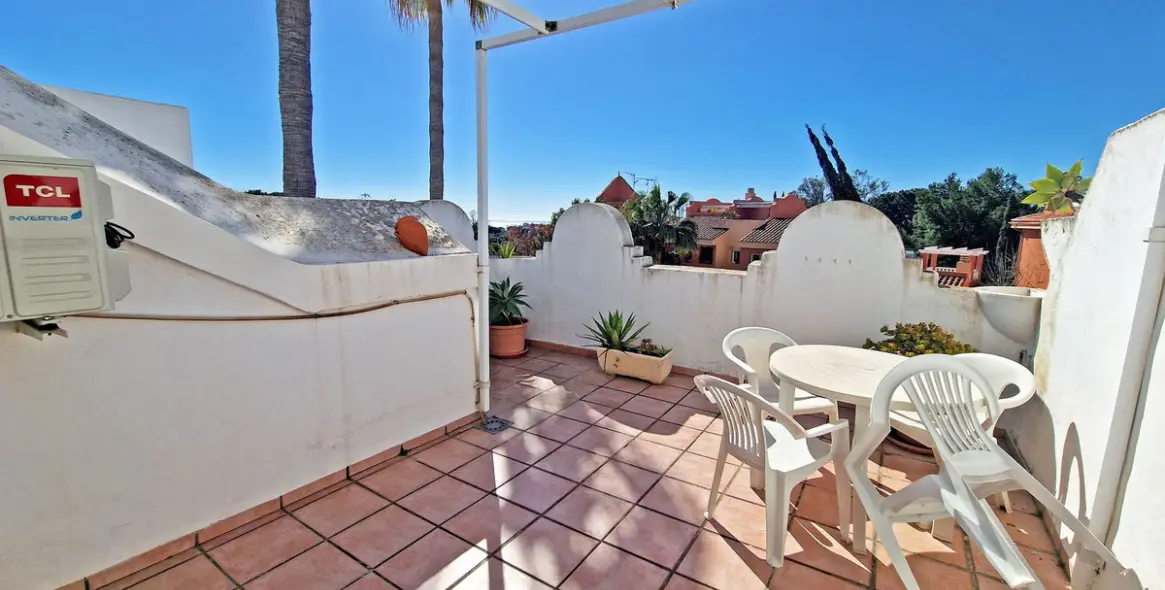 Sale of townhouse in Reserva de Marbella 34