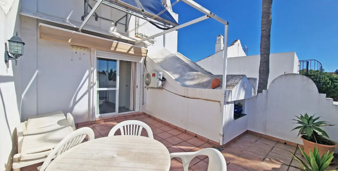 Sale of townhouse in Reserva de Marbella 41