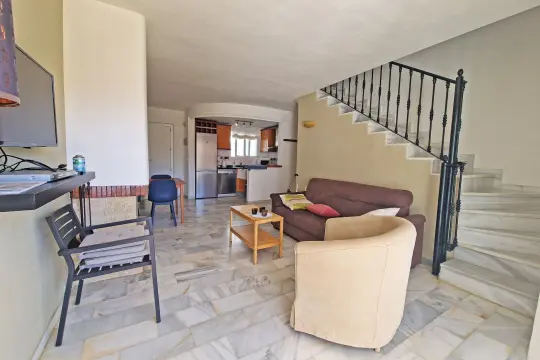 Image 7 thumb