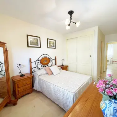 Sale of middle floor apartment in Nerja