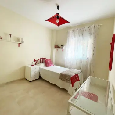 Sale of middle floor apartment in Nerja