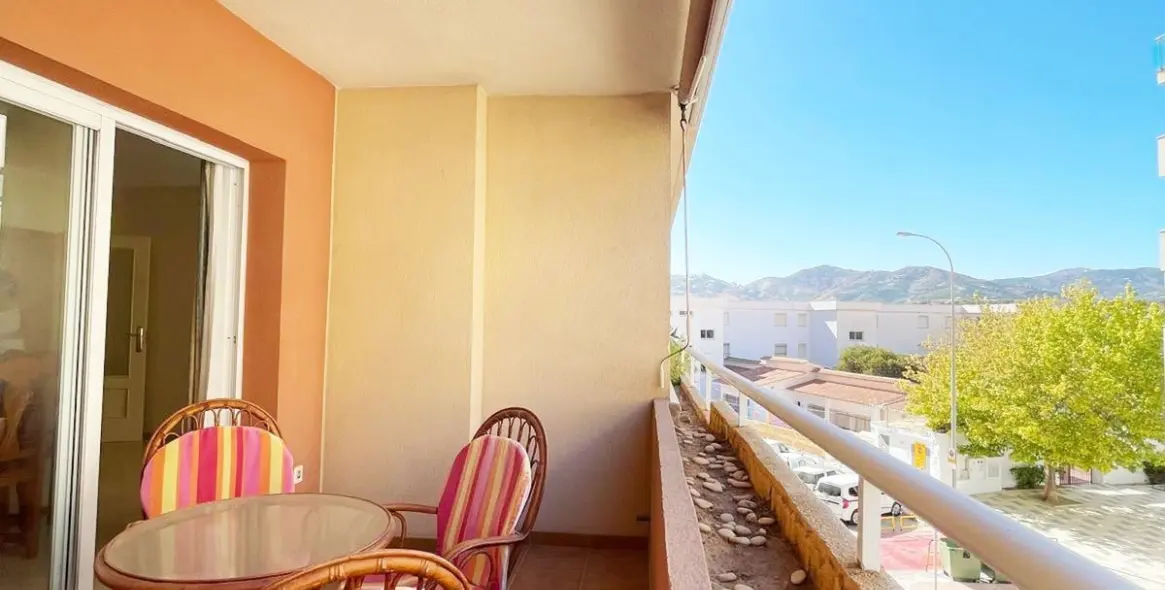 Sale of middle floor apartment in Nerja 18