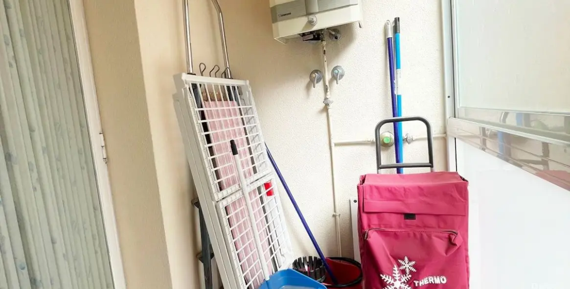 Sale of middle floor apartment in Nerja 20