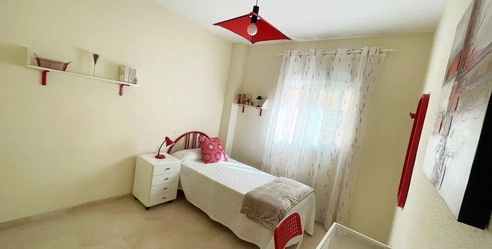 Продажа апартаментов на среднем этаже в Nerja 12